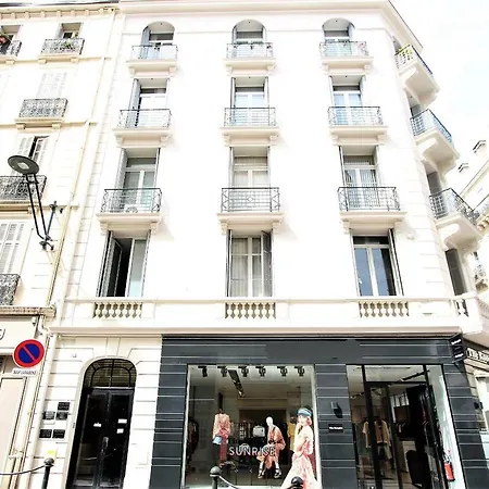 Rue D'Antibes Center Apartment